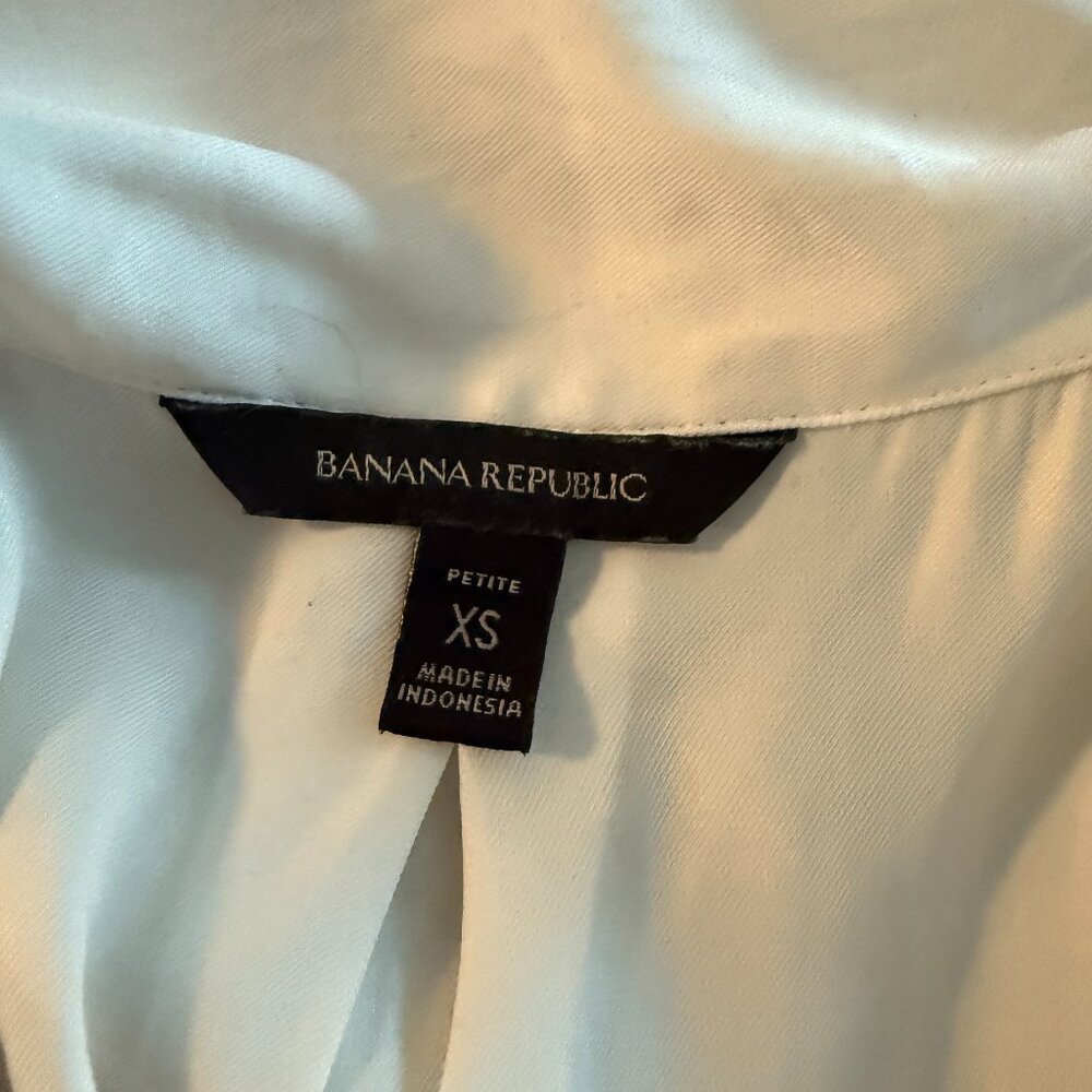 Banana Republic Blouse - Picture 3 of 4